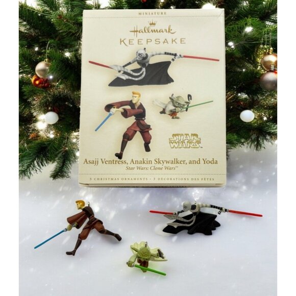 Hallmark Star Wars Clone War Mini Ornaments Asajj Ventress Anakin Skywalker Yoda - Picture 1 of 9